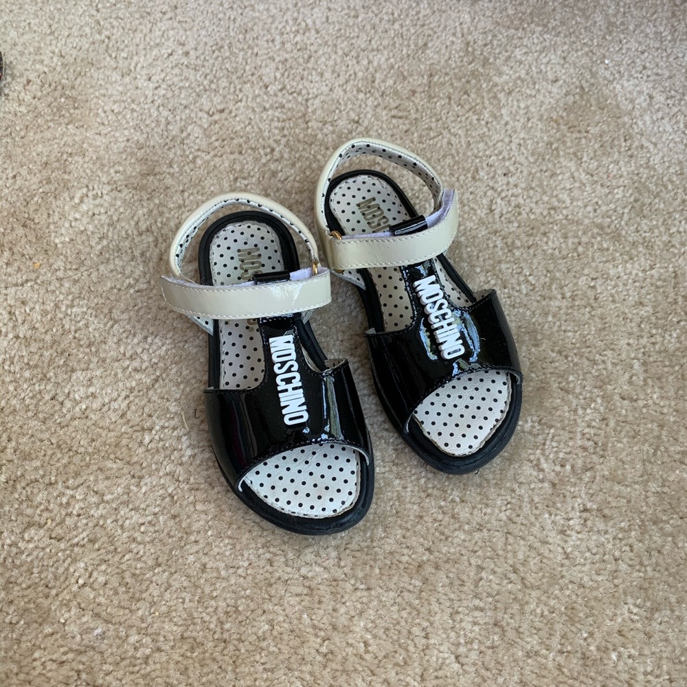 Moschino Sandals sz 26